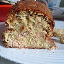 Cake Au Thon Moelleux Maman Mammouth Blog Famille Lifestyle Et Lecture En 2020 Cake Au Thon Moelleux Cake Au Thon Cake Sale Facile