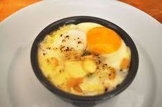 Oeufs Cocotte Savoyards Jambon Sec Fromage Raclette Creme Fraiche Ciboulette Et Pomme De Terre Oeufs Cocotte Recettes De Cuisine Recette Oeuf Cocotte