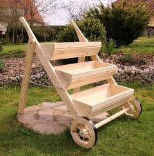 Holzdekoladen Pflanzentreppe Blumentreppe Pflanzkasten Aus Holz Unbehandelt Ty Blumentreppe Holzd Woodworking Projects Diy Backyard Projects Diy Plants