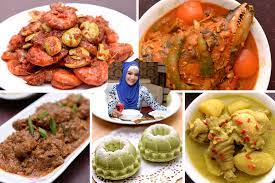 Kuih ini terdiri daripada adunan tepung beras yang digentel bulat dengan inti kelapa bercampur manisan. 5 Resipi Negeri Sembilan Jadi Pilihan Dato Ayu Untuk Menu Rumah Terbuka