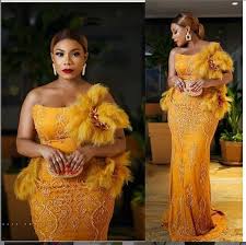 Tag Someone Who Has A Great Shape African Fashion Styles Ankara Styles Xclusive Styles African Fashion Designers Yellow Evening Dresses African Attire