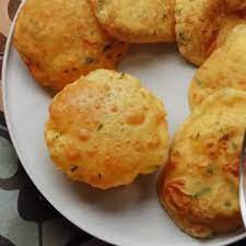 How To Make Aloo Puri Recipe Video Interesting Food Recipes Indian Snack Recipes Vegetarian Snacks Recipes