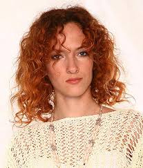 Это разъезды по всей стране. Denis Matrosov Ushel Ot Zheny Marii Kulikovoj K Ee Kollege Zvezdy Womanhit Ru