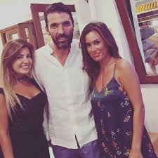 Laden sie buffon bilder und fotos herunter. Grazie Di Tutto Gianluigi Buffon Ristorante Da Nardino Facebook
