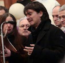 Have you ever stored a love story? L Eredita Di Lucio Dalla Alle Cugine A Marco Alemanno Nulla Diredonna