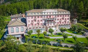 Bagni vecchi, bagni nuovi e bormio terme. Div Bormio Terme Coccole Alpine Dal Sapore Retro Div