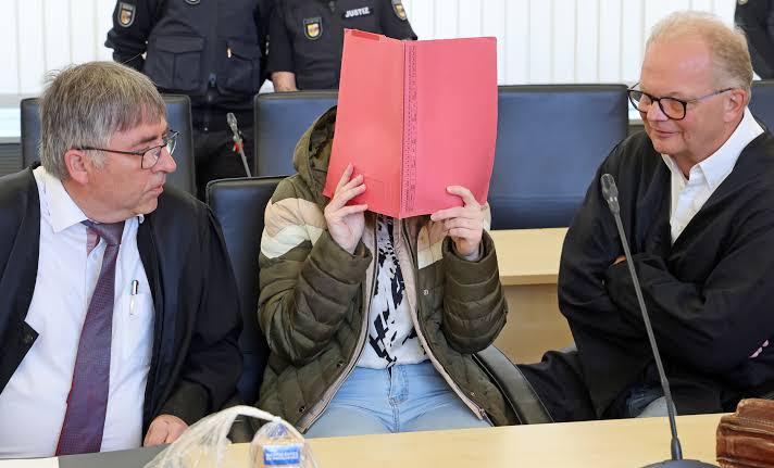 Als Mutter von ermordetem Fabian die Angeklagte Gina H. wiedersieht, kämpft  sie mit den Tränen - FOCUS online