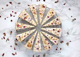 Floristique offers free flower and hampers delivery to all parts of singapore! Where To Buy Dried Edible Flowers For Cakes Drinks