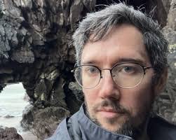 Estelle Burris's Instagram, Twitter & Facebook