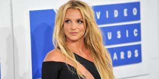 Contact britney spears on messenger. Britney Spears Says No Makeup Is The Way To Go Allure