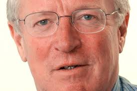 Tributes to writers Robert Fisk and Roberta Wallace after deaths