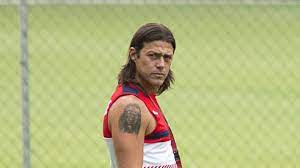 Matías almeyda (matías jesús almeyda, born 21 december 1973) is an argentine footballer who plays as a central defensive midfielder for argentine club river plate. Matias Almeyda Sera Dificil Incorporar Jugadores A Chivas Marca Claro Mexico