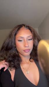 Exploring the Style of Mrs. Lowdown and Keeko Lane