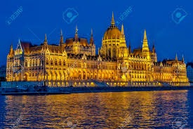 È la maggiore città ungherese per numero di abitanti, circa 1.700.000. Immagini Stock Notte Budapest Capitale Dell Ungheria Bella Notte Vista Della Citta Dall Altra Parte Del Fiume Image 89957954