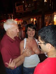 Tits groping - blog.efectivosi.com.ar