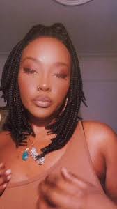 90s Box Braids Bob