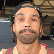 Alex Hann's Instagram, Twitter & Facebook