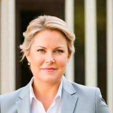 Isabella is a big sister 🥰 welcome to the world Sophia Marie San Román.