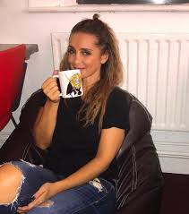 Louise redknapp is so insecure she'll take 50 snaps before posting on instagram. Louise Redknapp Confirms She Is Living Apart From Husband Jamie And Declares I Do Need To Do This Irish Mirror Online