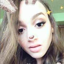 Karen Calvente's Instagram, Twitter & Facebook