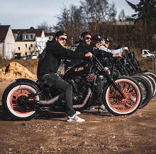 cafe racers customs cars さんはinstagramを利用しています suzuki 800 dr scrambler before after what do you think custom by bpmotodesign m カスタムバイク スポーツスター バイカー