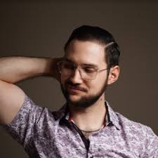 Chris Hevia △ (@chris_hevia)