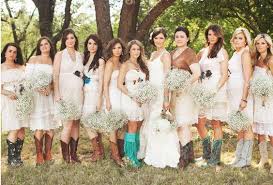 21 Stylish Guest Attire Ideas For A Country Wedding Barn Wedding Central Country Chic Wedding Country Bridesmaid Dresses Country Wedding Gowns