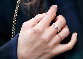 That harry commissioned the ring himself suggests that the proposal has been a while in the making: Meghan Markle S Engagement Ring Isn T Her Only Gorgeous Jewel Purewow