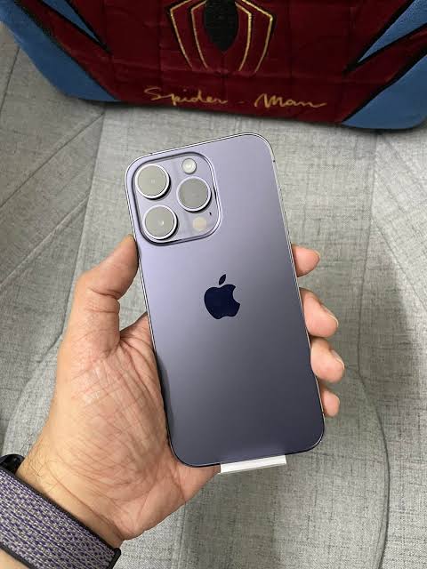 Got myself the iPhone 14 Pro Deep Purple : r/iPhone14Pro