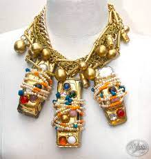 Baby You Can Drive My Cars A Spectacular Baroque Necklace Composed Of Three 1950s Dinky Toys Cars Fantasy Jewelry Vintage Costume Jewelry Jewelry Inspiration