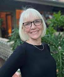 Joan Cady's Instagram, Twitter & Facebook