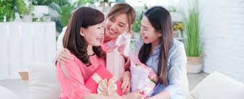 Tim kami menginginkan anda menjadi hari ibu yang tak terlupakan dan penuh kasih! 50 Pilihan Hadiah Untuk Ibu Tersayang Updated 2021 Infosantai