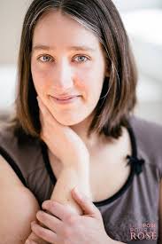 SIMPLEMENT MAGNIFIQUE 🌿 Un projet qui met en lumière les plus beaux coins  du Québec, la richesse de la littérature jeunesse et l'imaginaire des  jeunes. La proposition? Des écrivain·es partagent des textes