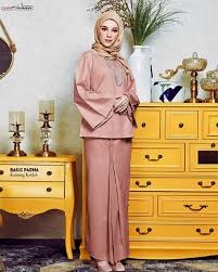 28+ fesyen baju raya 2021 terkini design moden & elegant. Fesyen Baju Raya Terkini 2018 Blog Sihatimerahjambu