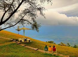 Bukit panorama adalah objek wisata dengan pemandangan alam yang masih asri. 39 Tempat Wisata Di Bukittinggi Terbaru Hits 2021