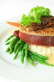 Lahaina Grill S Ahi With Sweet Maui Onions And Vanilla Bean Jasmine Rice In An Apple Cider Reduction Lahaina Grill Seared Ahi Restaurant Recipes