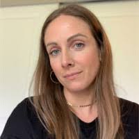 Meredith Mathis's Instagram, Twitter & Facebook