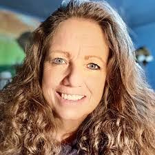 Dawn Pohl's Instagram, Twitter & Facebook