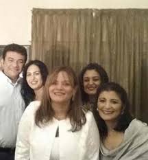 رد صادم من كاملة أبو ذكري. ØµÙˆØ± Ø§Ù„Ù…Ø®Ø±Ø¬Ø© ÙƒØ§Ù…Ù„Ø© Ø£Ø¨Ùˆ Ø°ÙƒØ±ÙŠ ØªØ­ØªÙÙ„ Ø¨Ø¹Ù‚Ø¯ Ù‚Ø±Ø§Ù†Ù‡Ø§ Ø¹Ù„Ù‰ Ø±Ø¬Ù„ Ø£Ø¹Ù…Ø§Ù„ Ø§Ù„Ø¬Ù…Ø§Ù„ Ù†Øª