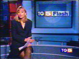 «barbara pedri giornalista del tg5 indossa #nualy #lasciatiispirare #nualyofficial #fw19 #tg5…» Facebook