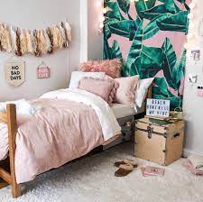 Unique College Dorm Room Decor Essentials To Get You Ready For Back To School Fashion Wanderer Dorm Room Designs Dorm Room Decor Dorm Room Inspiration