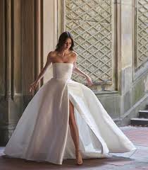 Zeitlose inspiration für englische landgärten im boconnoc house and estate in cornwall Prinzessinnen Brautkleider Marchenhafte Kleider Zum Verlieben Hochzeit Click