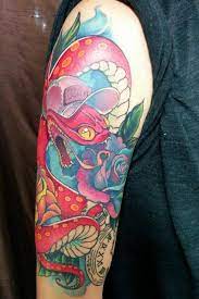 Chronic Ink Tattoo Toronto Tattoo Neo Traditional New School Snake Tattoo Done By Tegan In Progress Snake Tattoo Tattoos Tattoo Toronto