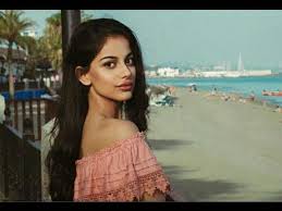 Her film debut was in october 2018 in hindi. Pictures And Details About Varun Dhawan S Leading Lady Banita Sandhu From October Filmibeat