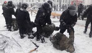 Поліція демонтувала намет мітингувальників під Нацбанком - Цензор.НЕТ 9997