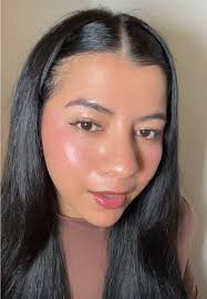 Serum ligero, efectivo y perfecto para el día a día.Trata manchas, uni...