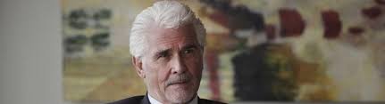 James brolin is an american actor, producer and director, best known for his roles in film and television, including sitcoms and soap operas. James Brolin Filme Serien Und Biografie