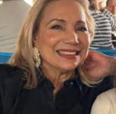 Muchas felicidades al Dr. Daniel Constandse por su toma de protesta como  Rector de la Universidad Autónoma de Ciudad Juarez. Que bajo su liderazgo  siga creciendo mucho más esta extraordinaria institución educativa ,