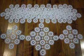 Sizler için seçtiğimiz birbirinden farklı örneklerdeki dantel salon takımı örneklerini beğeneceğinizi ve kendiniz için hazırlayarak güzel günlerde kullanmanızı dileriz. Beyaz Dantel Salon Takimlari Dantel Oya Kurdele Oyasi