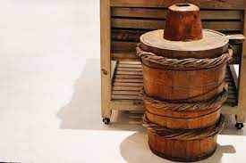 A Combination Of Shapes Eras And Textures Can Create An Interesting Space At Home Furniture Vintagefurniture Oaklandpark Anti Home Decor Decor Furniture